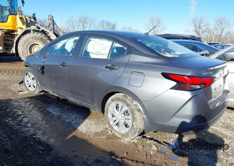 2024 Nissan Versa 1.6 S z USA, uszkodzony, nr VIN 3N1CN8DV9RL911451